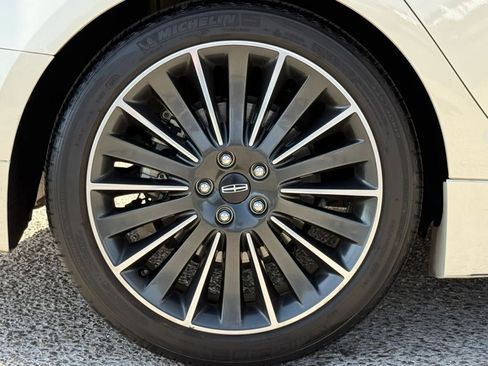 Used 2016 Lincoln MKZ Hybrid w/ Equipment Group 600A Reserve FWD image 23