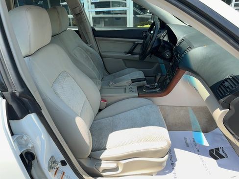 Used 2006 Subaru Outback 2.5i AWD/4WD image 15