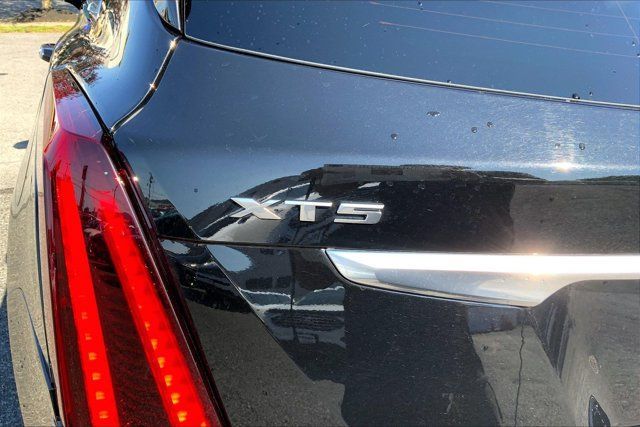 Used 2025 Cadillac XT5 Premium Luxury AWD/4WD image 7