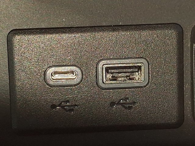 Used 2021 Chevrolet Silverado 2500 Custom w/ Custom Value Package AWD/4WD image 7