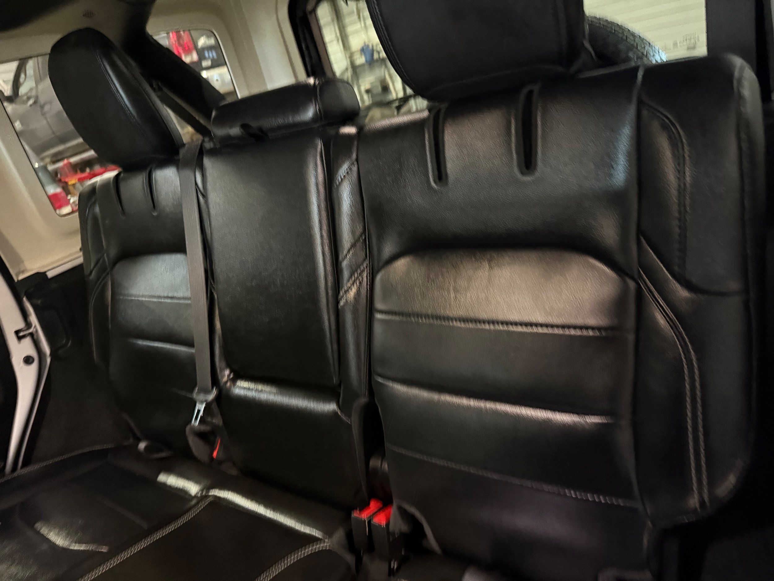 Used 2022 Jeep Wrangler Unlimited Sahara w/ Cold Weather Group AWD/4WD image 35