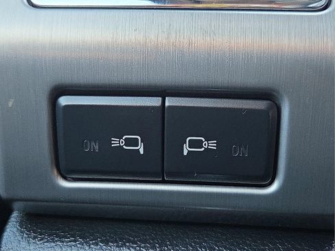 Used 2015 Ford F150 Platinum w/ Equipment Group 701A Luxury image 21