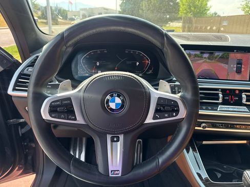 Used 2021 BMW X5 xDrive40i w/ M Sport Package AWD/4WD image 14