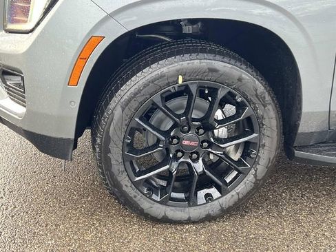 New 2026 GMC Yukon XL Elevation w/ Elevation Premium Package image 10