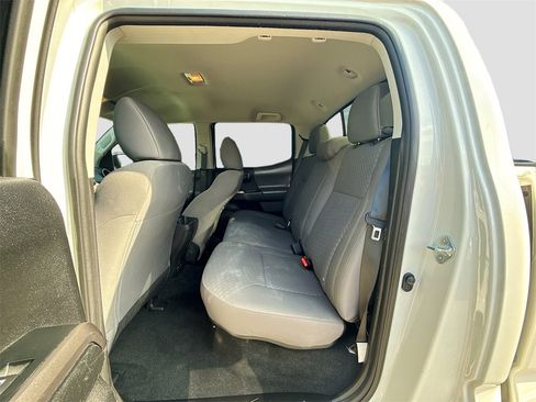 Used 2021 Toyota Tacoma SR5 image 22