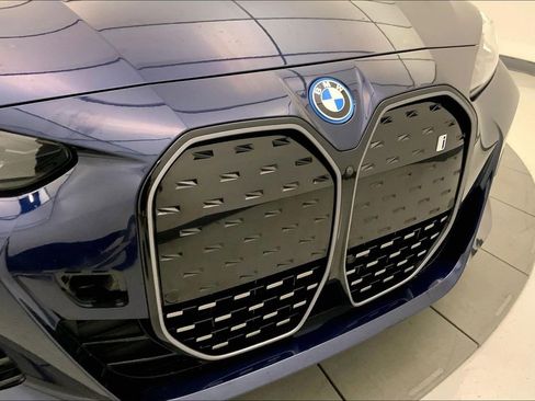 Certified 2023 BMW i4 eDrive40 w/ M Sport Package RWD image 28