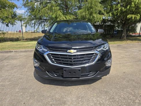 Used 2019 Chevrolet Equinox LS FWD image 9