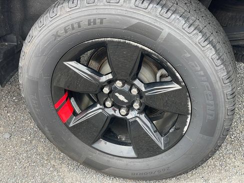 Used 2022 Chevrolet Colorado LT w/ Redline Special Edition AWD/4WD image 29