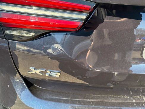 Used 2024 BMW X3 xDrive30i w/ Premium Package image 9