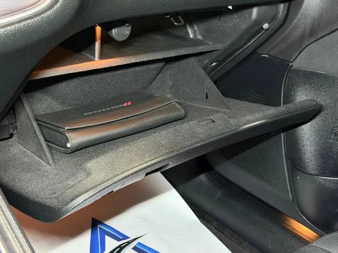 Used 2018 Dodge Challenger SXT RWD image 26