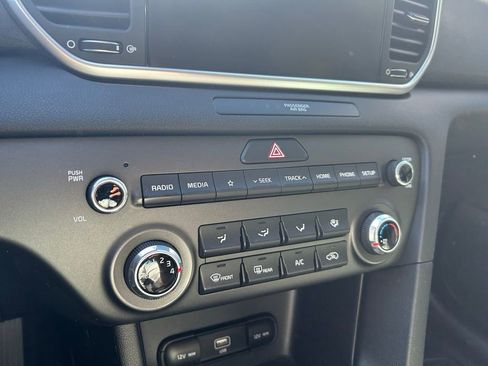 Used 2022 Kia Sportage LX image 46