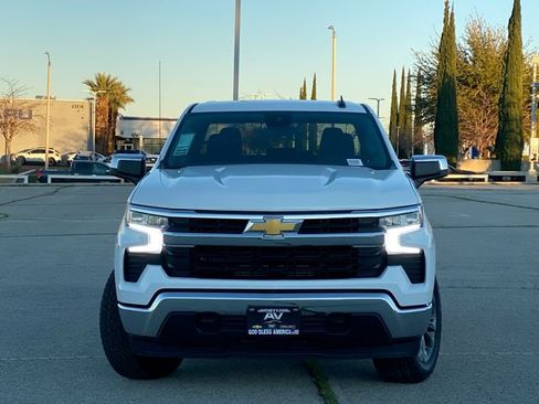 New 2026 Chevrolet Silverado 1500 LT image 2