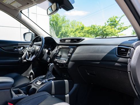 Used 2018 Nissan Rogue SL AWD/4WD image 26