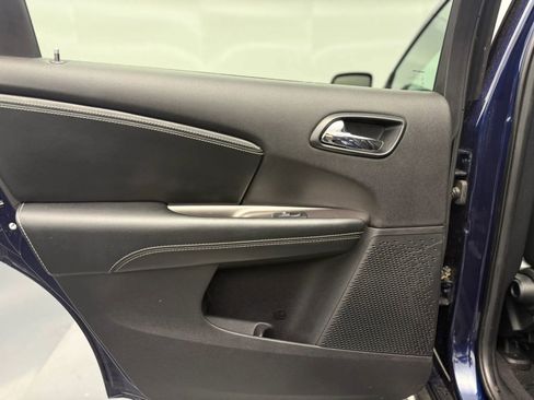 Used 2020 Dodge Journey Crossroad FWD image 26