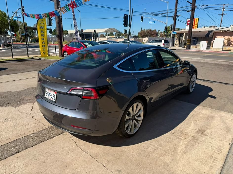 Used 2018 Tesla Model 3 Mid Range RWD image 9