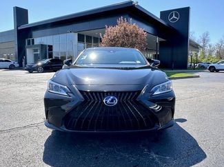 Used 2022 Lexus ES 300h w/ Accessory Package 2 FWD video 2