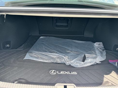 Used 2024 Lexus ES 300h Ultra Luxury w/ Accessory Package (Z2) FWD image 24