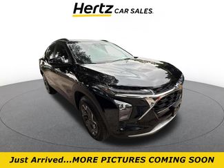 Used 2025 Chevrolet Trax LT FWD video 1