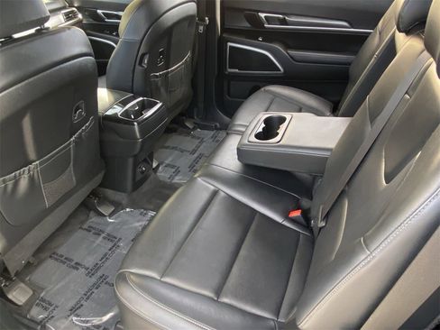 Used 2020 Kia Telluride S w/ S 8 Passenger Seating Package image 16