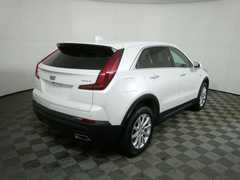 Used 2020 Cadillac XT4 Luxury image 3