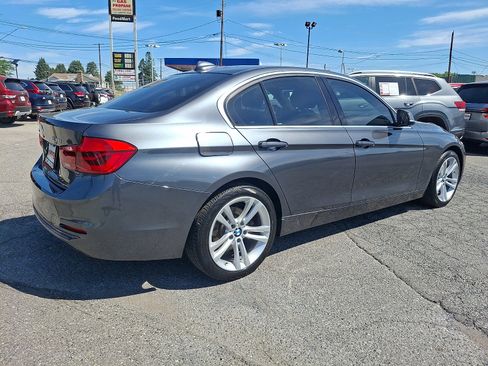 Used 2018 BMW 330i xDrive Sedan AWD/4WD image 6