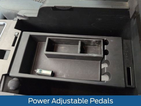 Used 2016 Ford F350 XLT w/ XLT Premium Package image 39