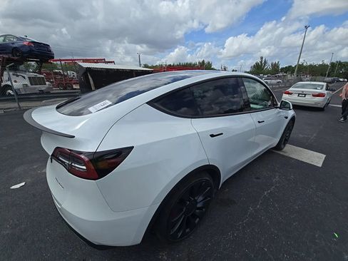 Used 2024 Tesla Model Y Performance image 4