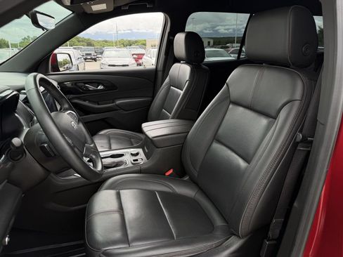 Used 2023 Chevrolet Traverse RS w/ LPO, Floor Liner Package FWD image 24