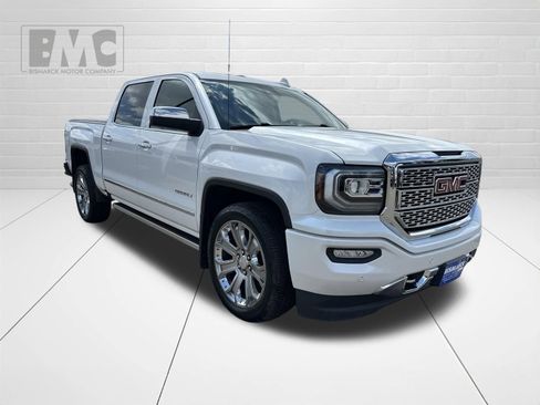 Used 2017 GMC Sierra 1500 Denali w/ Denali Ultimate Package AWD/4WD image 2
