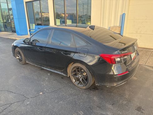 Used 2022 Honda Civic Sport image 3