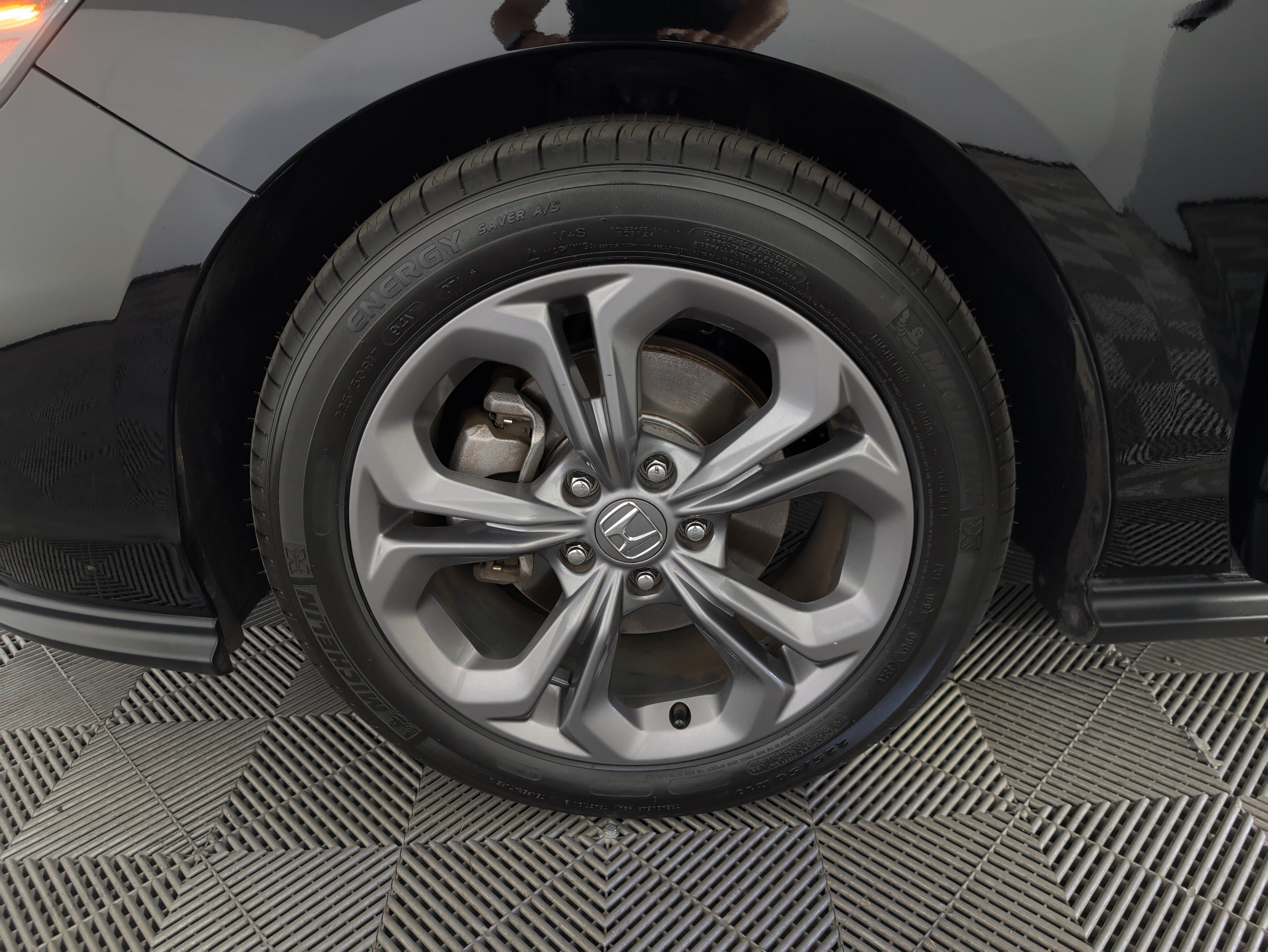Certified 2024 Honda Accord EX image 11