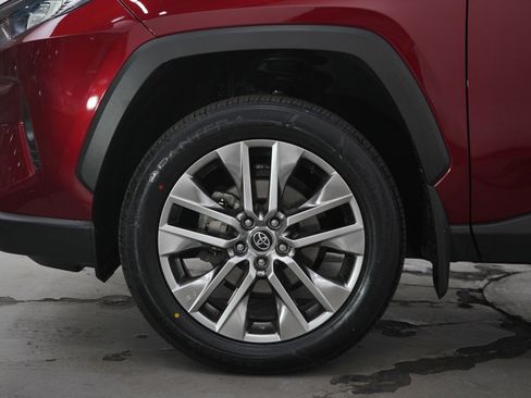 Used 2020 Toyota RAV4 Limited w/ Limited Grade Weather Package image 31