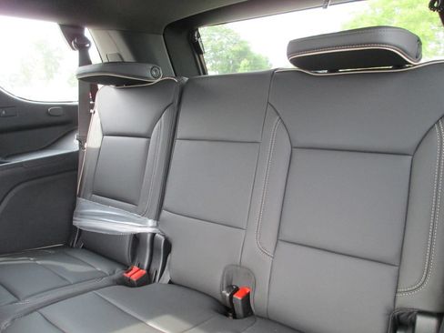 New 2026 GMC Yukon Elevation w/ Elevation Premium Package AWD/4WD image 14