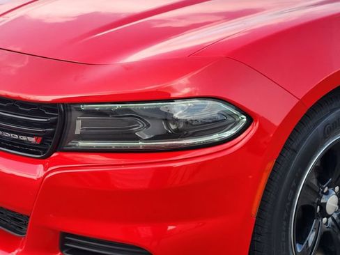 Used 2022 Dodge Charger SXT w/ Leather Interior Group RWD image 9
