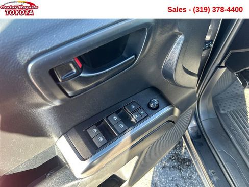 Certified 2022 Toyota Tacoma SR5 w/ Technology Package image 11