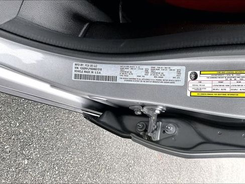 Used 2025 RAM 1500 Rebel image 33