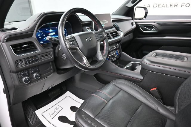 Used 2022 Chevrolet Tahoe RST w/ Luxury Package AWD/4WD image 19