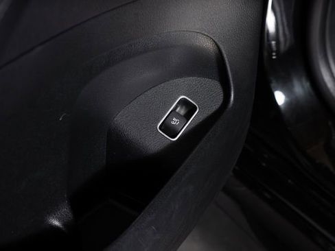 Used 2025 Mercedes-Benz GLS 450 4MATIC image 57