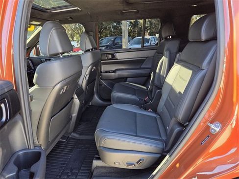 Used 2025 Hyundai Santa Fe Calligraphy image 13