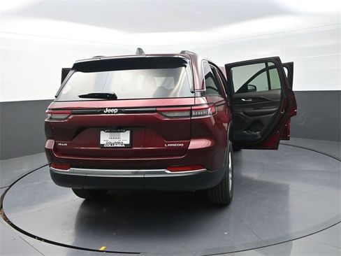 New 2025 Jeep Grand Cherokee Laredo image 30