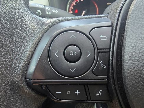 Used 2025 Toyota RAV4 XLE w/ Convenience Package FWD image 20