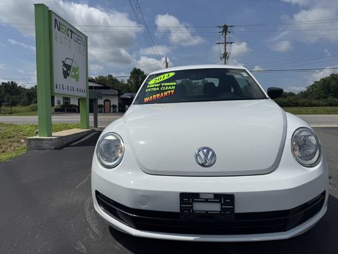 Used 2014 Volkswagen Beetle 1.8T FWD image 2