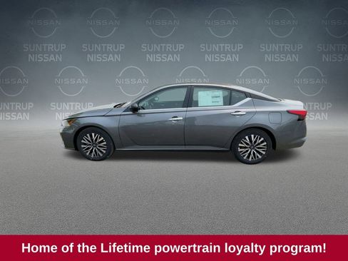 Used 2025 Nissan Altima 2.5 SV image 5
