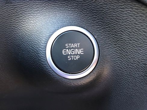 Used 2023 Volvo XC40 B5 Plus w/ Driver Assist Package image 24