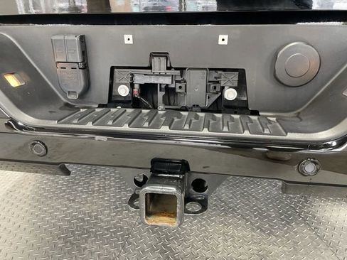 Used 2024 Chevrolet Silverado 1500 High Country w/ Technology Package image 30