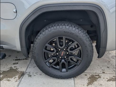 Used 2025 GMC Sierra 1500 Elevation w/ Elevation Premium Package AWD/4WD image 16