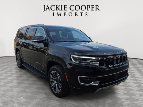 Used 2024 Jeep Wagoneer L Series II RWD image 3