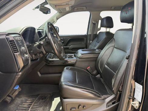Used 2017 Chevrolet Silverado 1500 LTZ Z71 w/ LTZ Plus Package AWD/4WD image 9