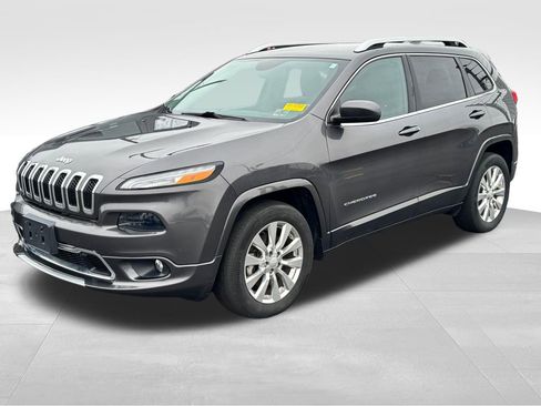 Used 2018 Jeep Cherokee Overland image 6