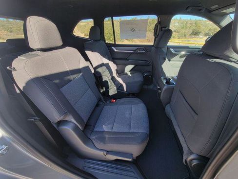 New 2026 GMC Acadia Elevation image 14